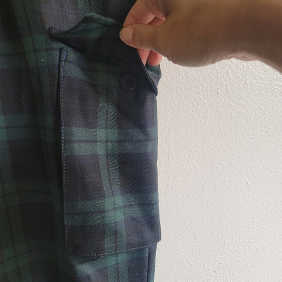 Free People, Relaxed Slim Cargo Pants, in Green Combo, Size 4 - Picture 12 of 14